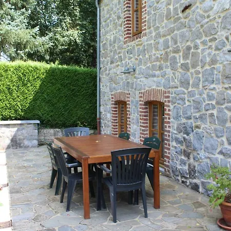 Gite De L'ehm Holiday home Custinne