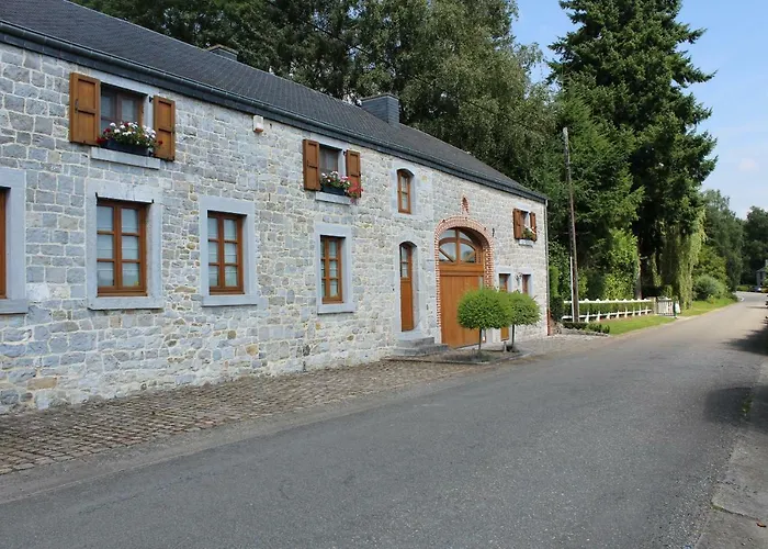 Gite De L'ehm Custinne